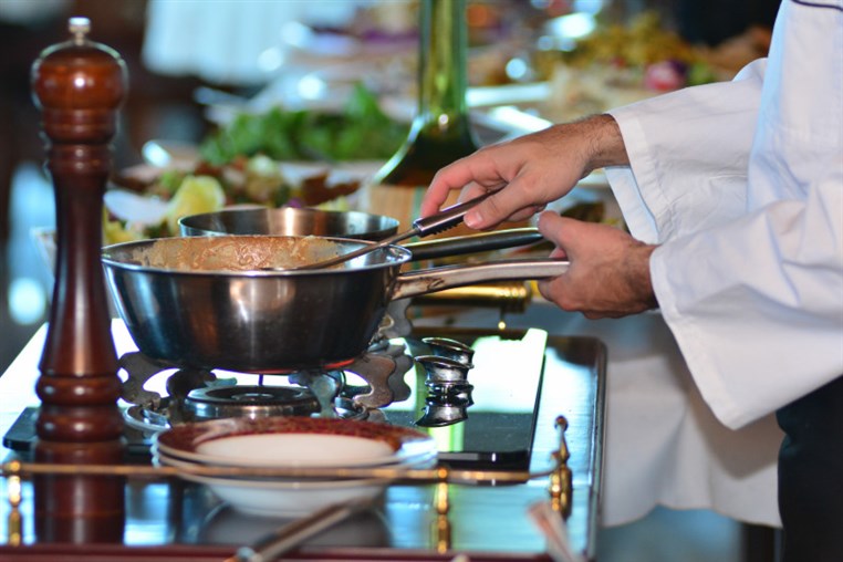 Sunday Lunch Buffet at Bay Lodge